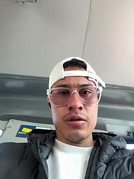 Latin Paisa Boy online show from 03/04/26, 02:34