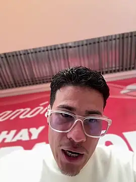 Latin Paisa Boy online show from 03/30/26, 04:52