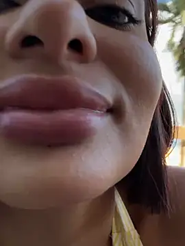 Irina Velvett online show from 04/02/26, 09:45