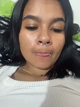 Snapshot of Chloe_cortes chatting on 05/11/26, 12:49 Chloe cortes online show from 05/11/26, 12:49