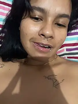 Snapshot of Chloe_cortes chatting on 05/27/26, 10:34 Chloe cortes online show from 05/27/26, 10:34