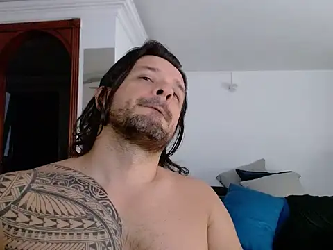gonzzohunterr online show from 04/19/26, 08:33