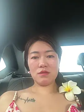 Molly-xiao online show from 05/25/26, 03:56