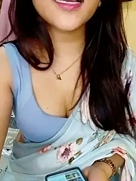 Saumyy online show from 04/21/26, 02:51