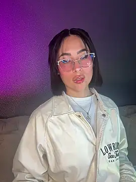 Snapshot of luna_gv chatting on 01/17/26, 10:09 luna gv online show from 01/17/26, 10:09