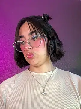 Snapshot of luna_gv chatting on 01/19/26, 10:19 luna gv online show from 01/19/26, 10:19