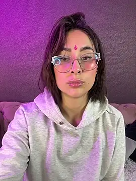 Snapshot of luna_gv chatting on 03/04/26, 10:10 luna gv online show from 03/04/26, 10:10