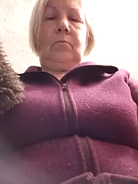 KlaudiaDarling online show from 01/06/26, 02:10