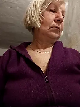 KlaudiaDarling online show from 02/05/26, 12:48