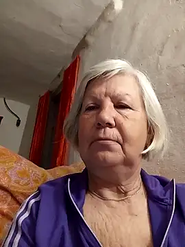 KlaudiaDarling online show from 04/03/26, 11:14