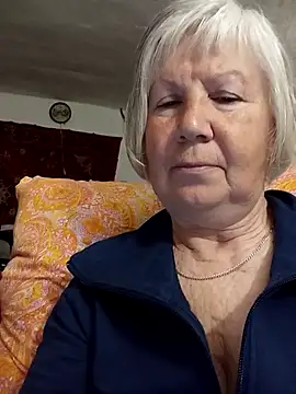 KlaudiaDarling online show from 04/04/26, 07:33