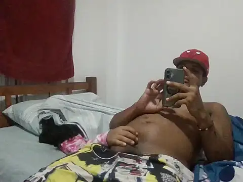 Snapshot of bigdick211292 chatting on 05/11/26, 06:38 bigdick211292 online show from 05/11/26, 06:38