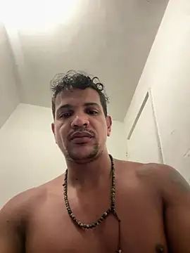 Snapshot of bigdick211292 chatting on 06/22/26, 03:36 bigdick211292 online show from 06/22/26, 03:36