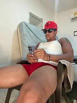 Snapshot of bigdick211292 chatting on 07/21/26, 05:26 bigdick211292 online show from 07/21/26, 05:26