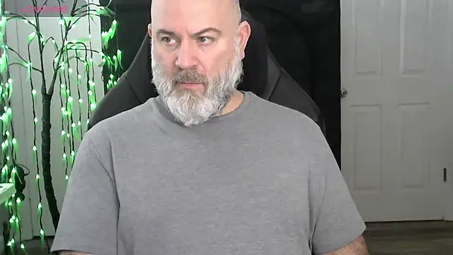 XJJ77x online show from 02/17/26, 03:40