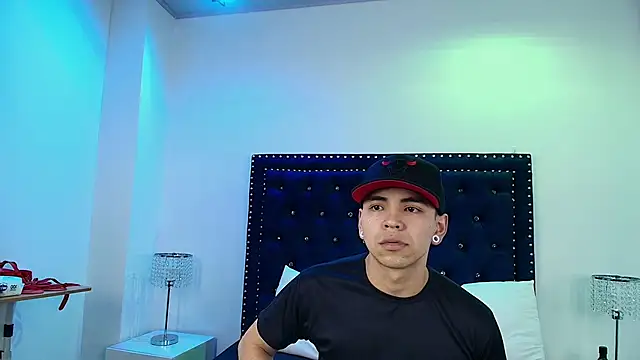 Jaden and sofia online show from 03/26/26, 02:28