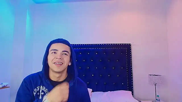 Jaden and sofia online show from 04/16/26, 03:07