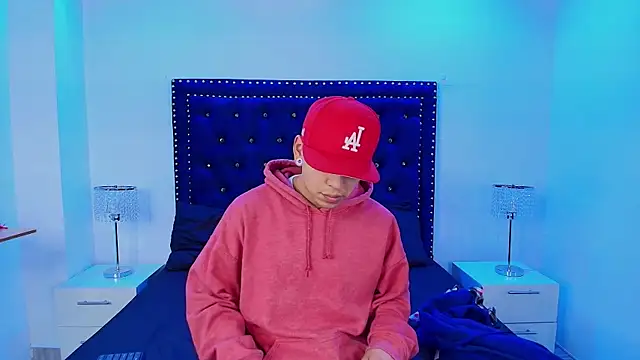 Jaden and sofia online show from 04/17/26, 03:09