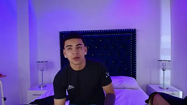 Jaden and sofia online show from 04/22/26, 03:31