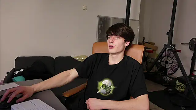 Daniel Shawnn online show from 01/11/26, 06:35