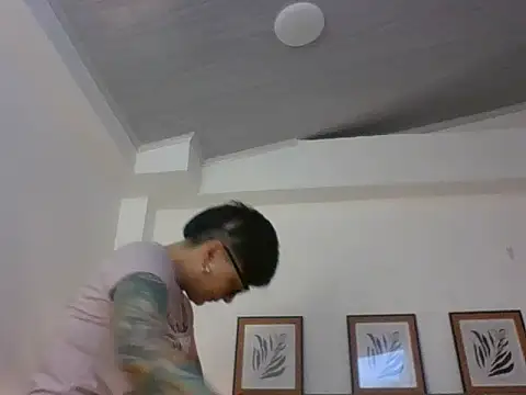 kat paradise online show from 03/03/26, 12:55