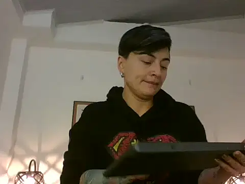 kat paradise online show from 03/21/26, 11:48