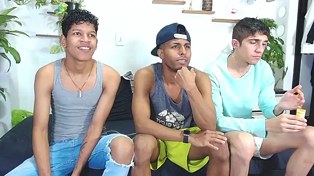 Interracial Snow Bunny online show from 02/23/26, 11:13