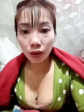 yeutinh00 online show from 01/15/26, 12:26