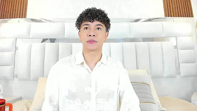 Snapshot of imxxjoel chatting on 05/01/26, 04:06 imxxjoel online show from 05/01/26, 04:06