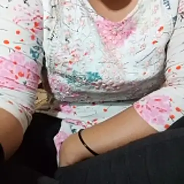 Snapshot of model_simran chatting on 03/10/26, 04:12 model simran online show from 03/10/26, 04:12