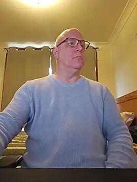 Nudist Aussie Daddy online show from 07/01/26, 01:40