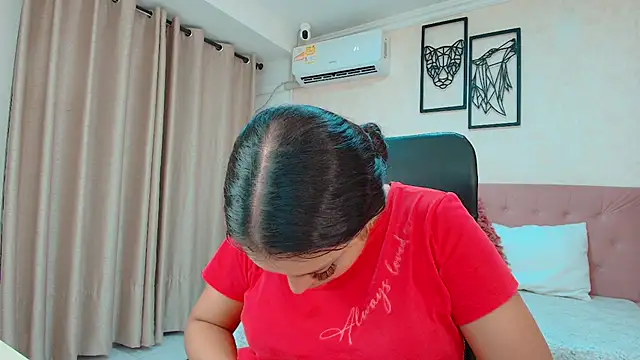 Snapshot of littlemolly_walcott chatting on 07/22/26, 10:56 littlemolly walcott online show from 07/22/26, 10:56