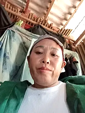 dakota-kis online show from 12/23/25, 06:11