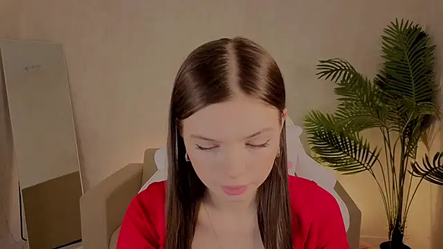 Snapshot of Ellya_me chatting on 01/06/26, 08:29 Ellya me online show from 01/06/26, 08:29