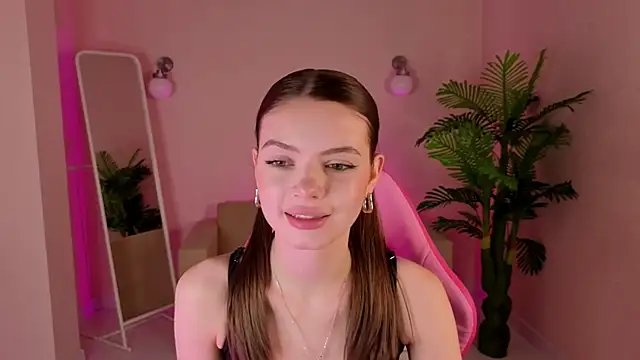 Snapshot of Ellya_me chatting on 01/07/26, 08:39 Ellya me online show from 01/07/26, 08:39