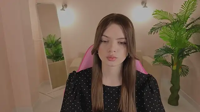 Snapshot of Ellya_me chatting on 01/11/26, 08:19 Ellya me online show from 01/11/26, 08:19