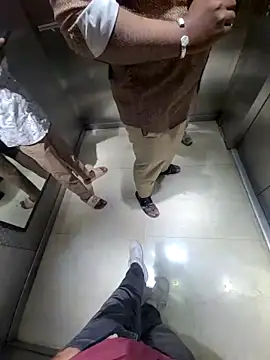 jerryrooh69 online show from 04/15/26, 07:26