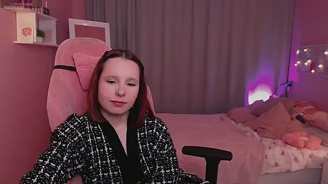 Snapshot of Haya_Harareet chatting on 01/10/26, 01:07 Haya Harareet online show from 01/10/26, 01:07