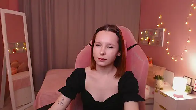 Snapshot of Haya_Harareet chatting on 01/15/26, 01:10 Haya Harareet online show from 01/15/26, 01:10