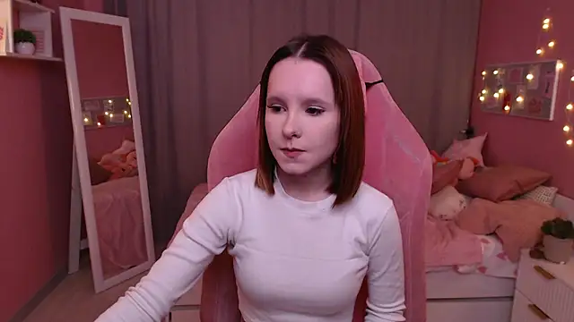 Snapshot of Haya_Harareet chatting on 02/12/26, 07:47 Haya Harareet online show from 02/12/26, 07:47