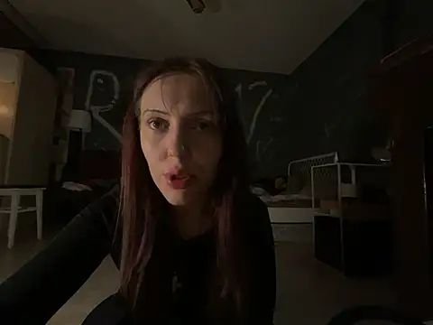 EmmaLyrica online show from 04/18/26, 11:16