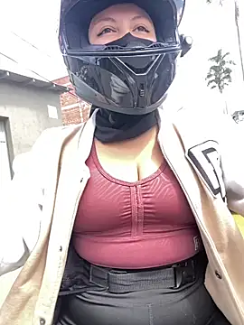 Scarlet auraa online show from 02/23/26, 07:22