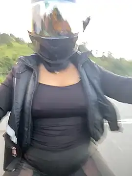 Scarlet auraa online show from 04/20/26, 11:06