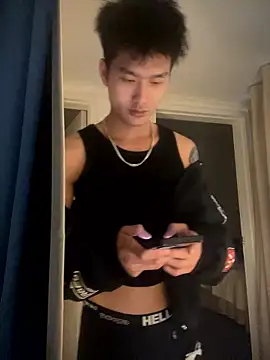 Snapshot of nanda108520 chatting on 01/19/26, 02:32 nanda108520 online show from 01/19/26, 02:32