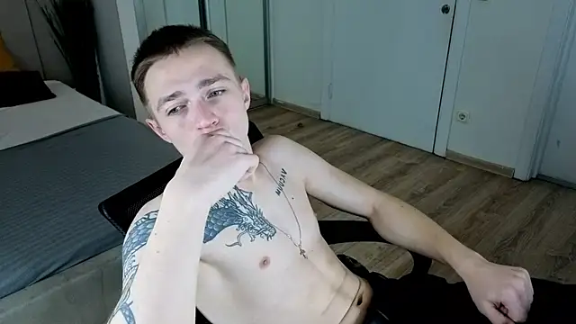 LEO  MILLER online show from 01/08/26, 03:58