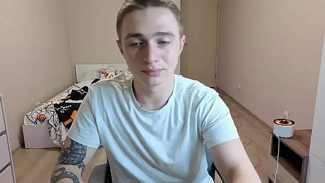 LEO  MILLER online show from 05/19/26, 09:54