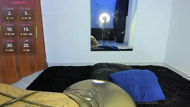 Ashnikko   online show from 01/19/26, 01:09