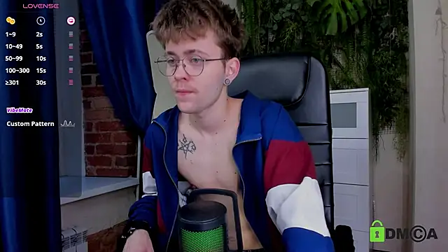 Snapshot of Tomas_Norton chatting on 03/19/26, 03:27 Tomas Norton online show from 03/19/26, 03:27