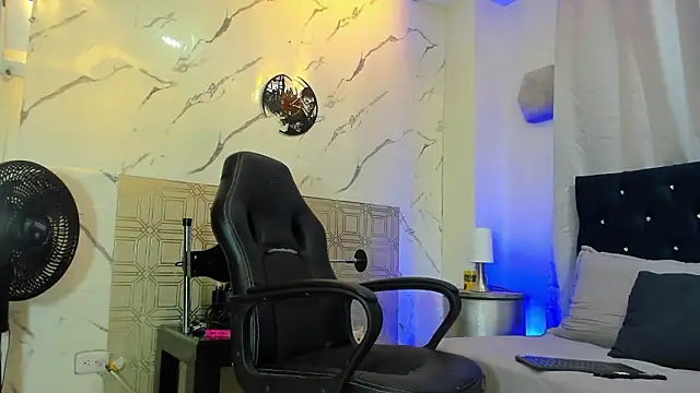 asher lux online show from 02/25/26, 08:07