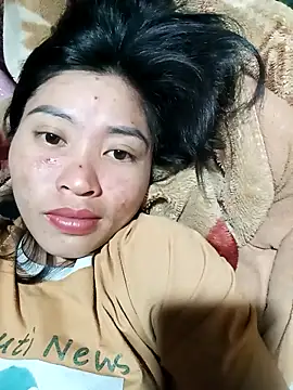 Snapshot of Hiniyk2 chatting on 04/26/26, 01:53 Hiniyk2 online show from 04/26/26, 01:53